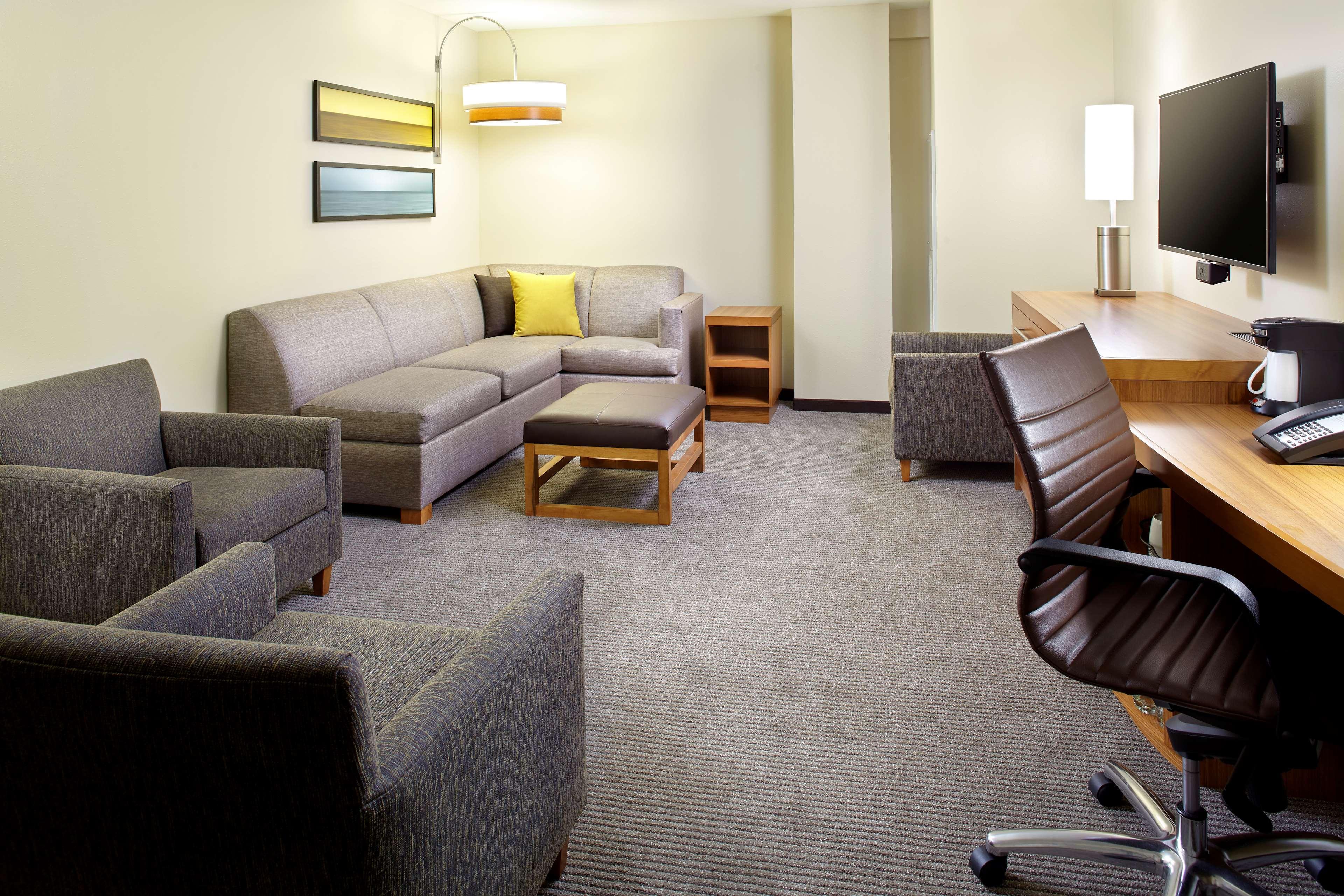 Hyatt Place Cleveland/Lyndhurst/Legacy Village Exterior photo
