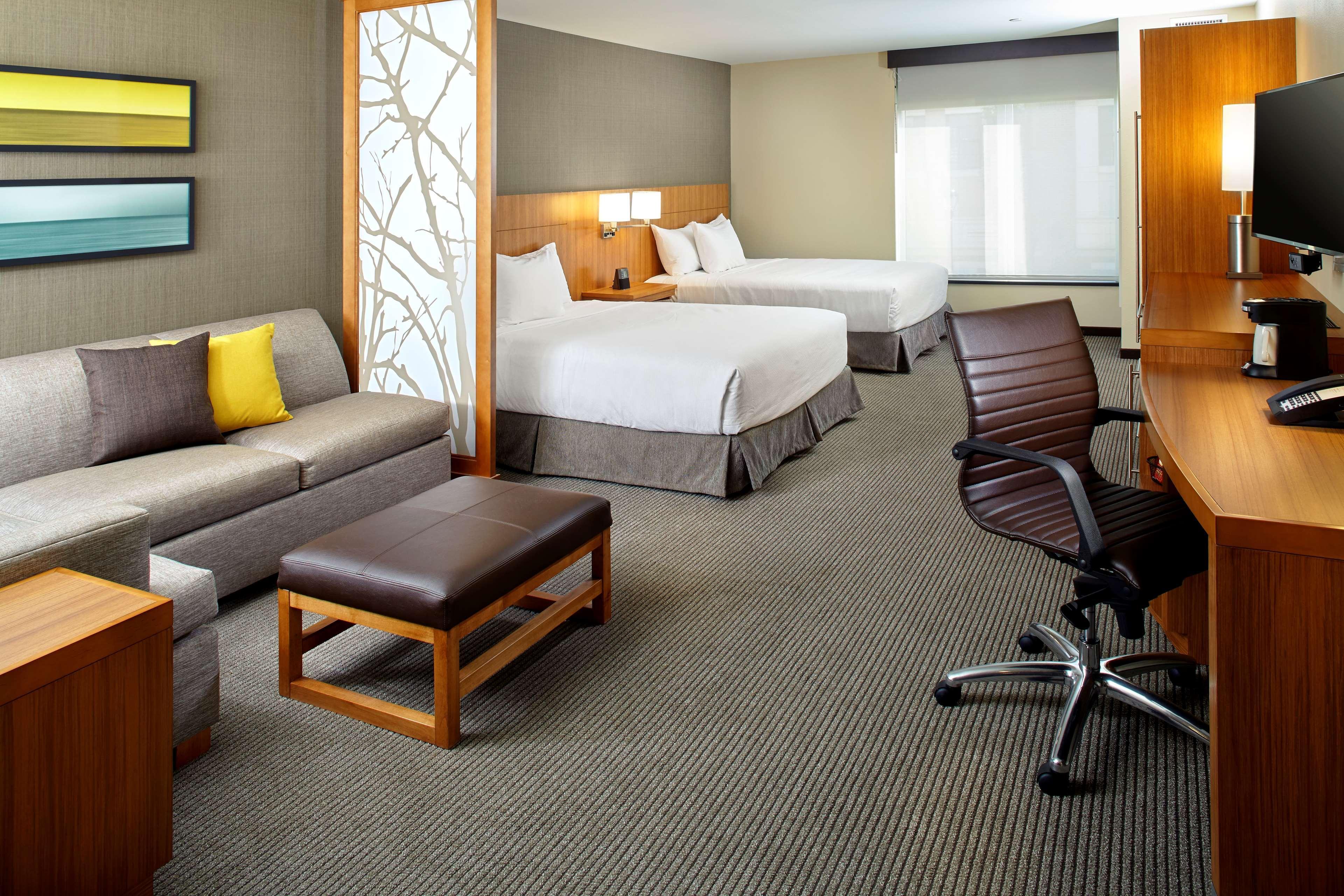 Hyatt Place Cleveland/Lyndhurst/Legacy Village Exterior photo